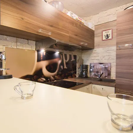 Apartment Le Curling B - Val Claret-38 By Interhome