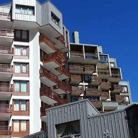 Appartement Le Curling B - Val Claret-38 By Interhome *